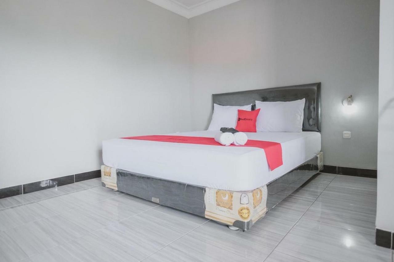 Reddoorz Syariah Near Kantor Walikota Jambi Exterior foto